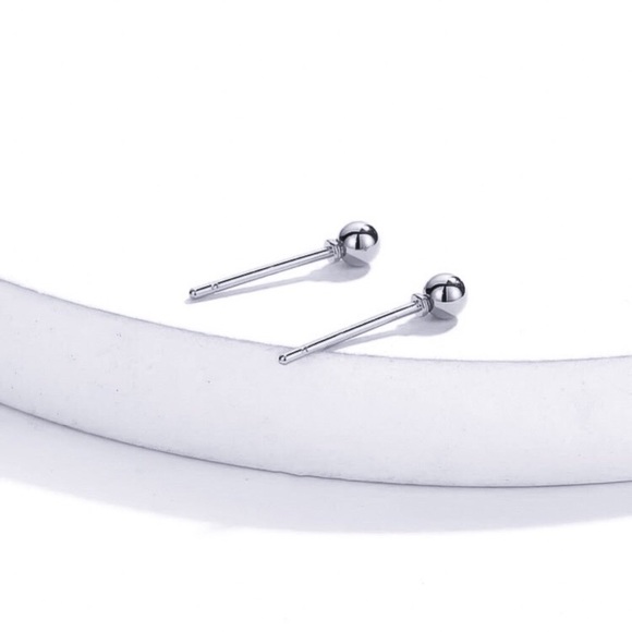 🔵𝟲𝟱%𝗢𝗙𝗙 𝗯𝘂𝗻𝗱𝗹𝗲𝘀 𝟯+🔵 NEW 3 mm Ball Stainless Steel Stud Earrings - Picture 9 of 14